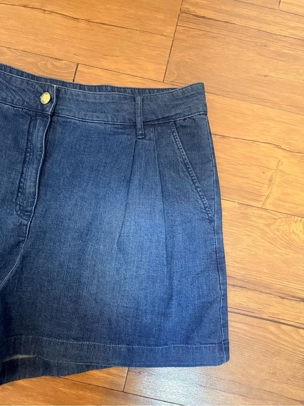 J. Crew Pleated Jean Short Drapey Denim Size 31 Preppy Nautcial High Rise - Picture 4 of 9